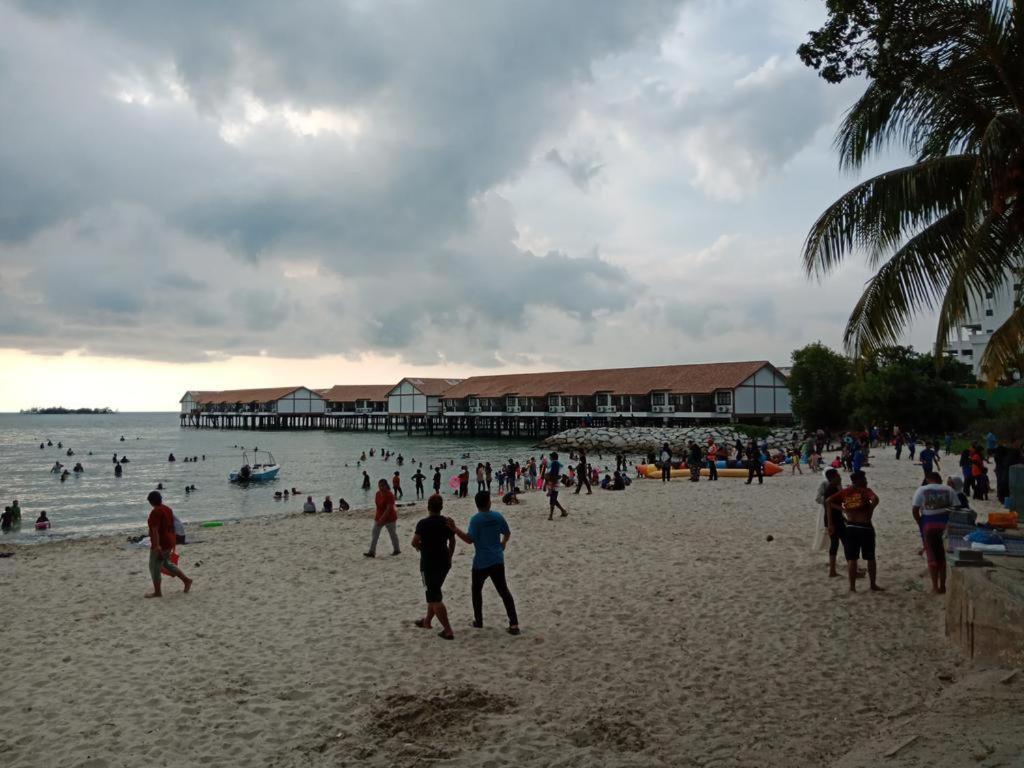 Cozy Seaview Glory Beach Resort Anc Port Dickson Exterior photo
