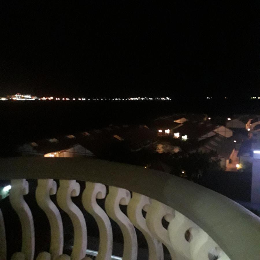 Cozy Seaview Glory Beach Resort Anc Port Dickson Exterior photo